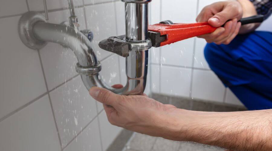 Expert burst pipe repair services in Brookline, MO